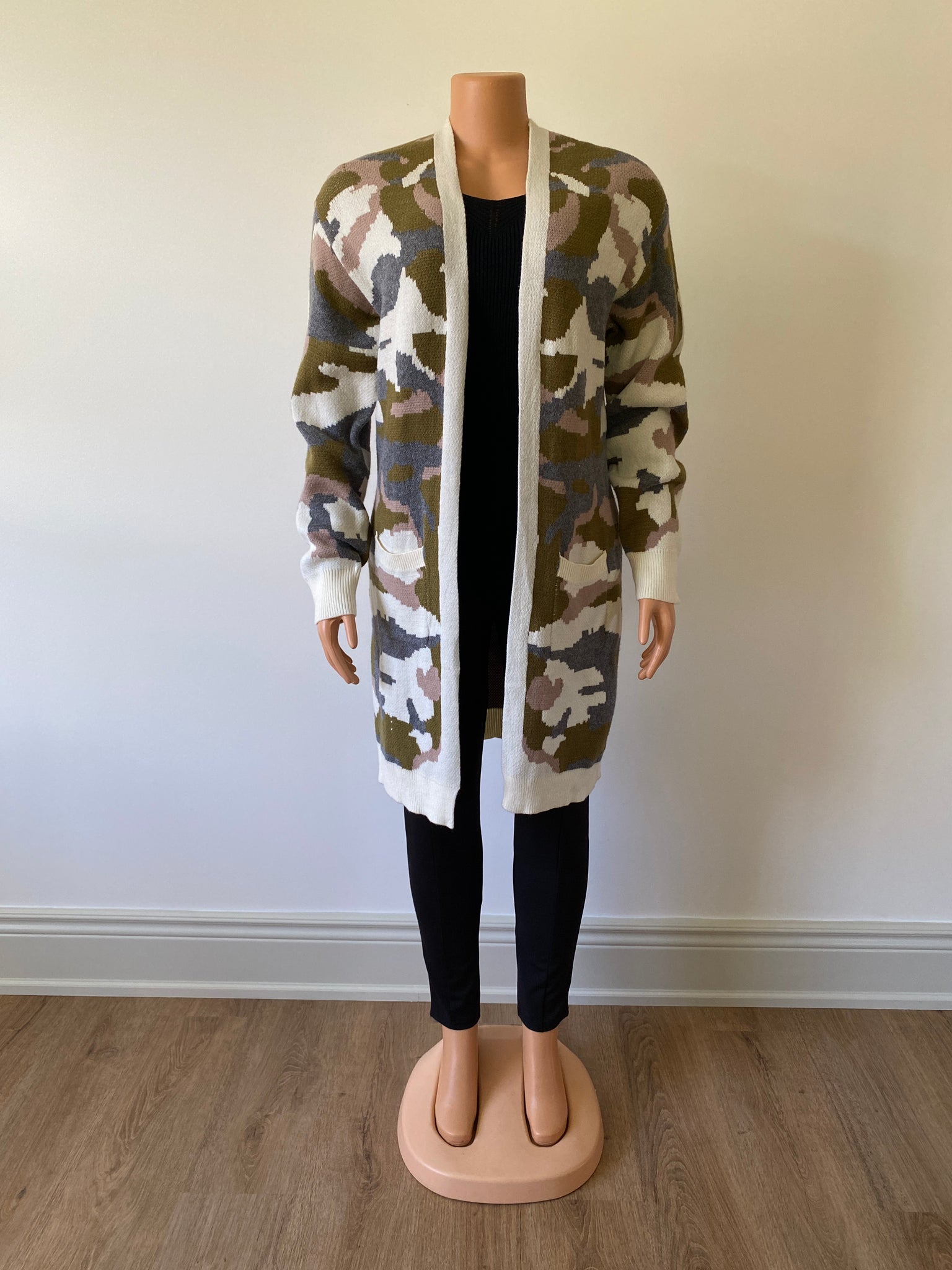 Women's Camouflage Cover-up-2 Cols-2 Sizes-8pcs OR 4pcs PACK