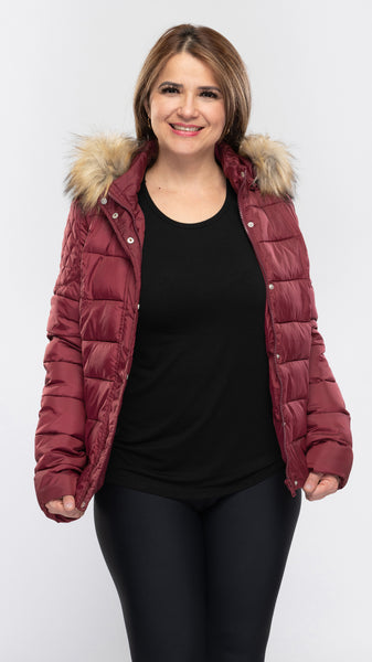 Women's Puffer Jacket w/Faux Fur on Hood-1 Color/2 Sizes-6pcs/pack ($15.60/pc)